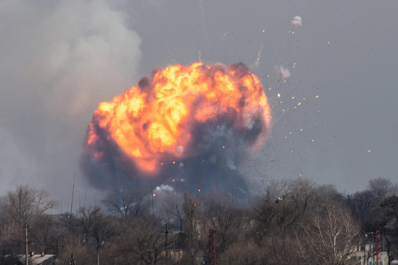Ukrayna'da mühimmat deposunda patlama